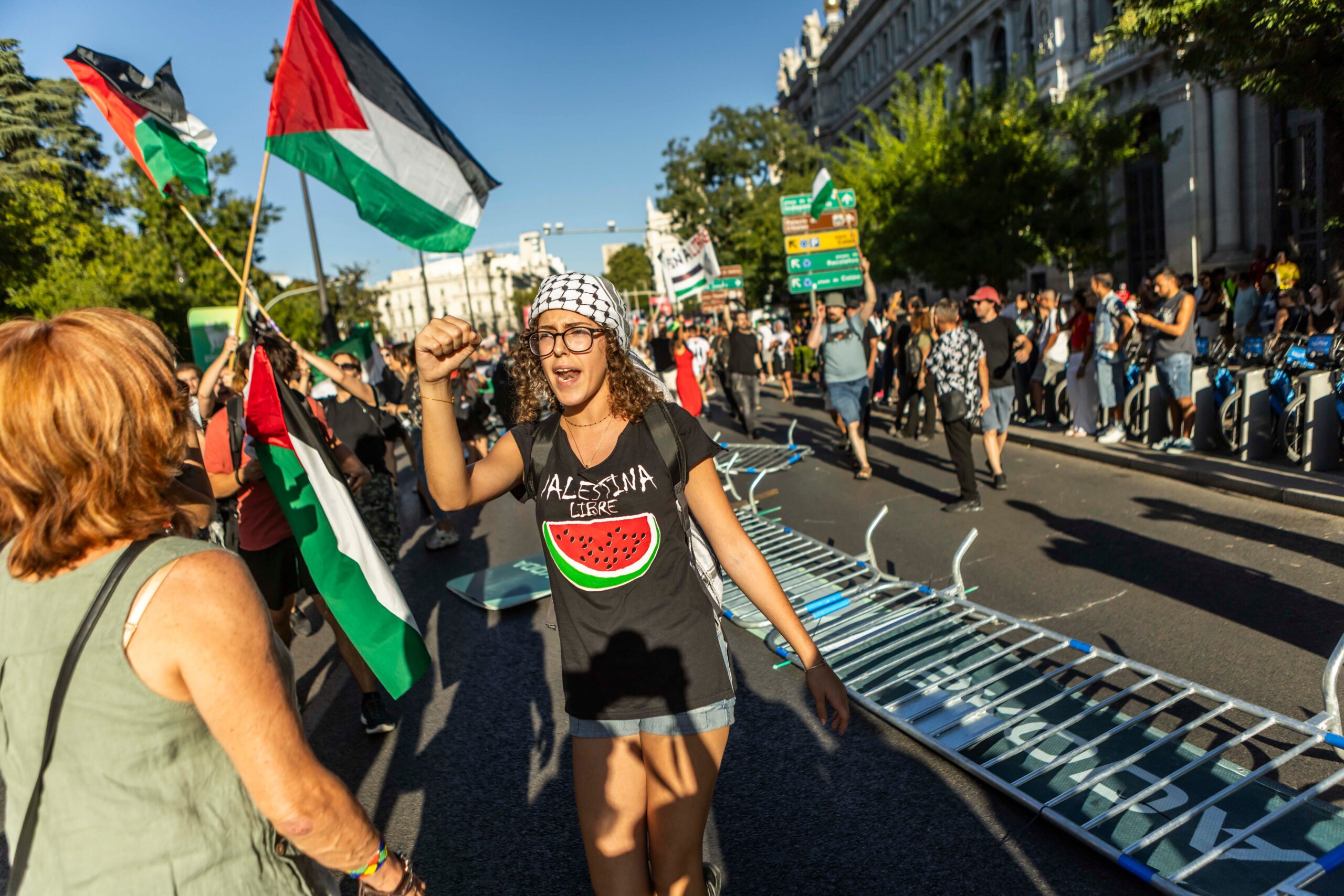 Protestas durante la Vuelta a España a su paso por Cibeles. 